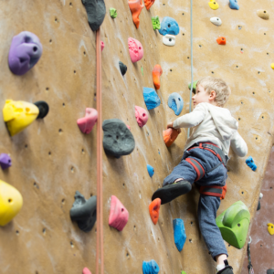 Read more about the article Preventing Injuries in Youth Rock Climbing